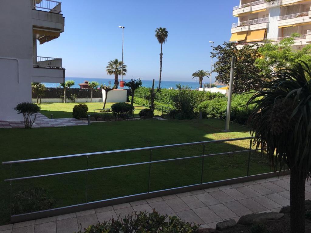 Апартаменты Romantico Piso De La Playa Fenals Льорет-де-Мар Экстерьер фото