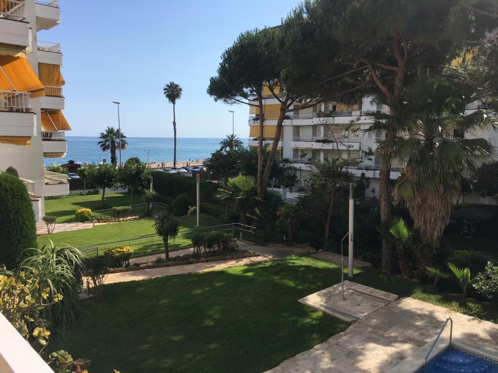 Апартаменты Romantico Piso De La Playa Fenals Льорет-де-Мар Экстерьер фото