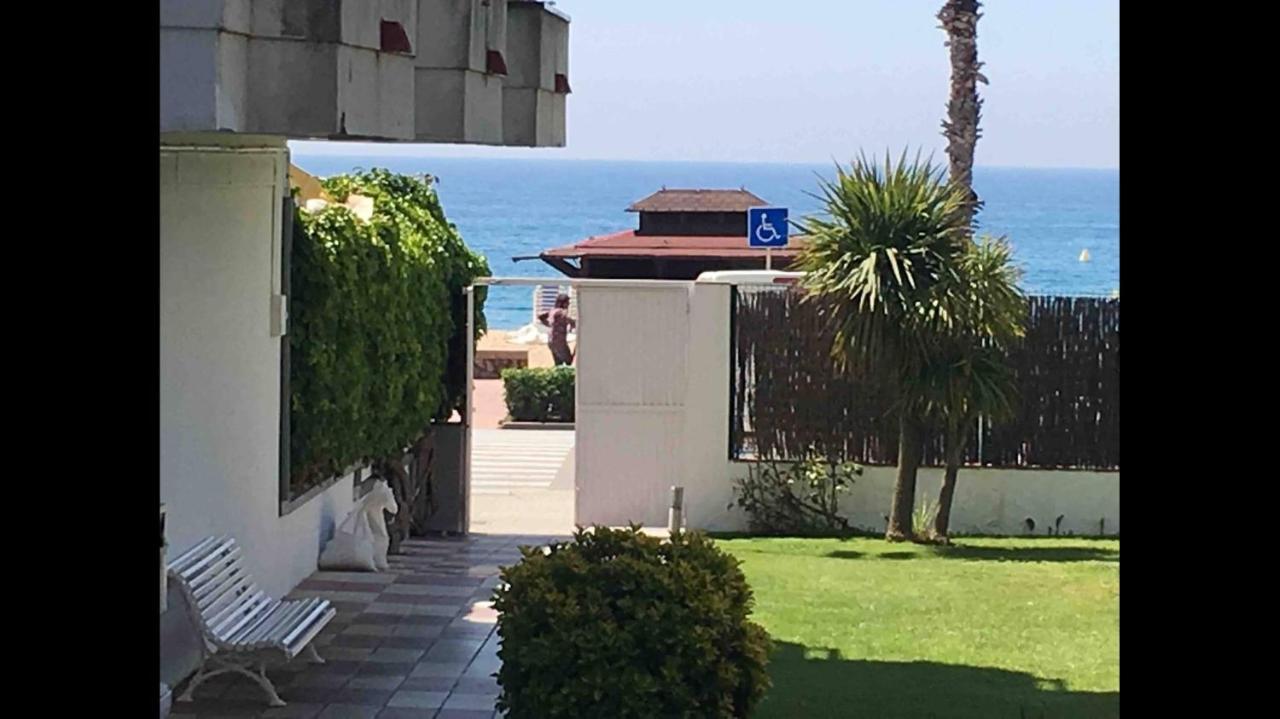 Апартаменты Romantico Piso De La Playa Fenals Льорет-де-Мар Экстерьер фото